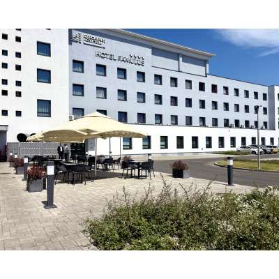 Famulus Business Hotel****