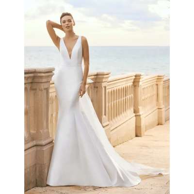 Pronovias 2023 4.