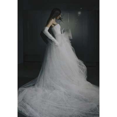 Vera Wang 2023 tavaszi kollekció 9.